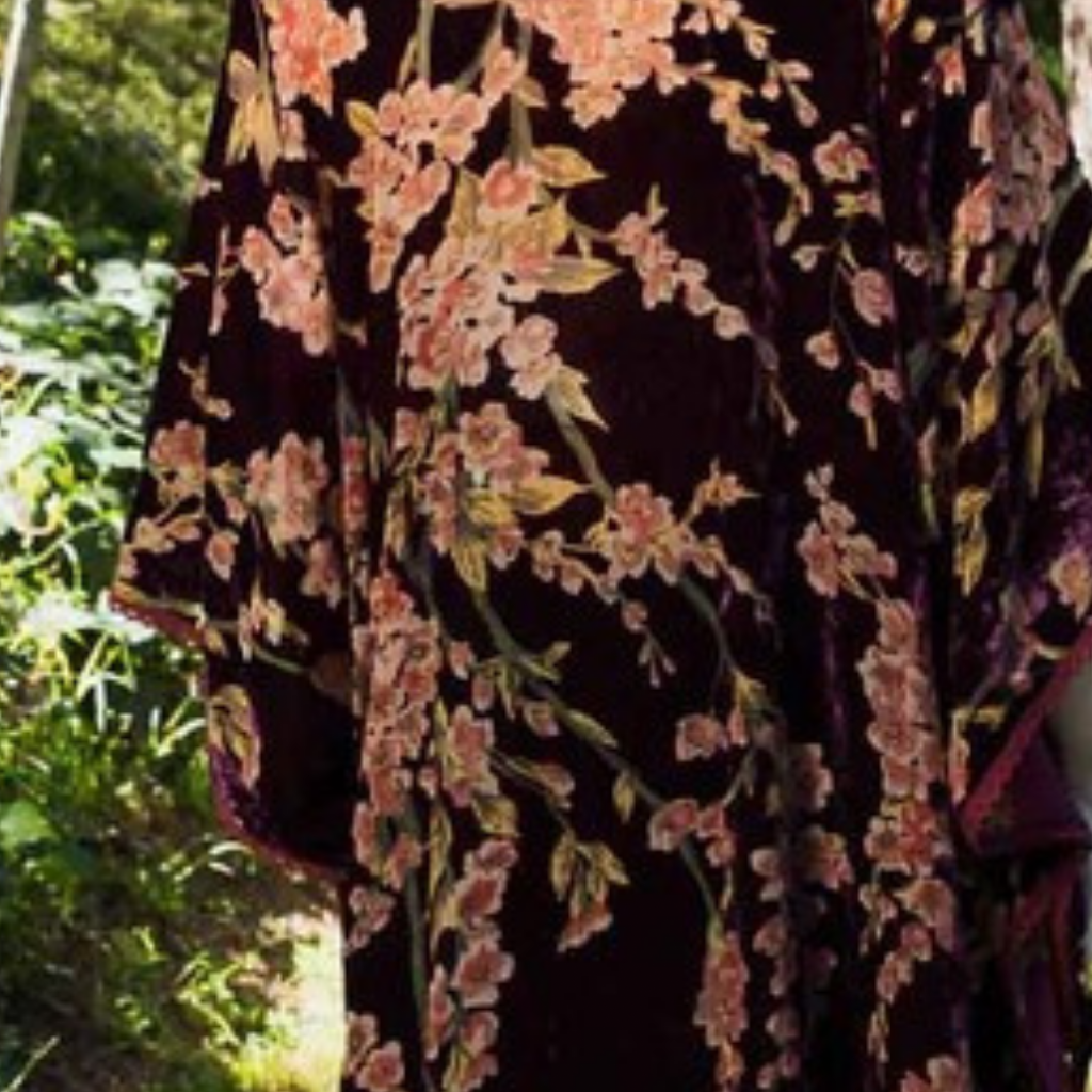the mia velvet kimono