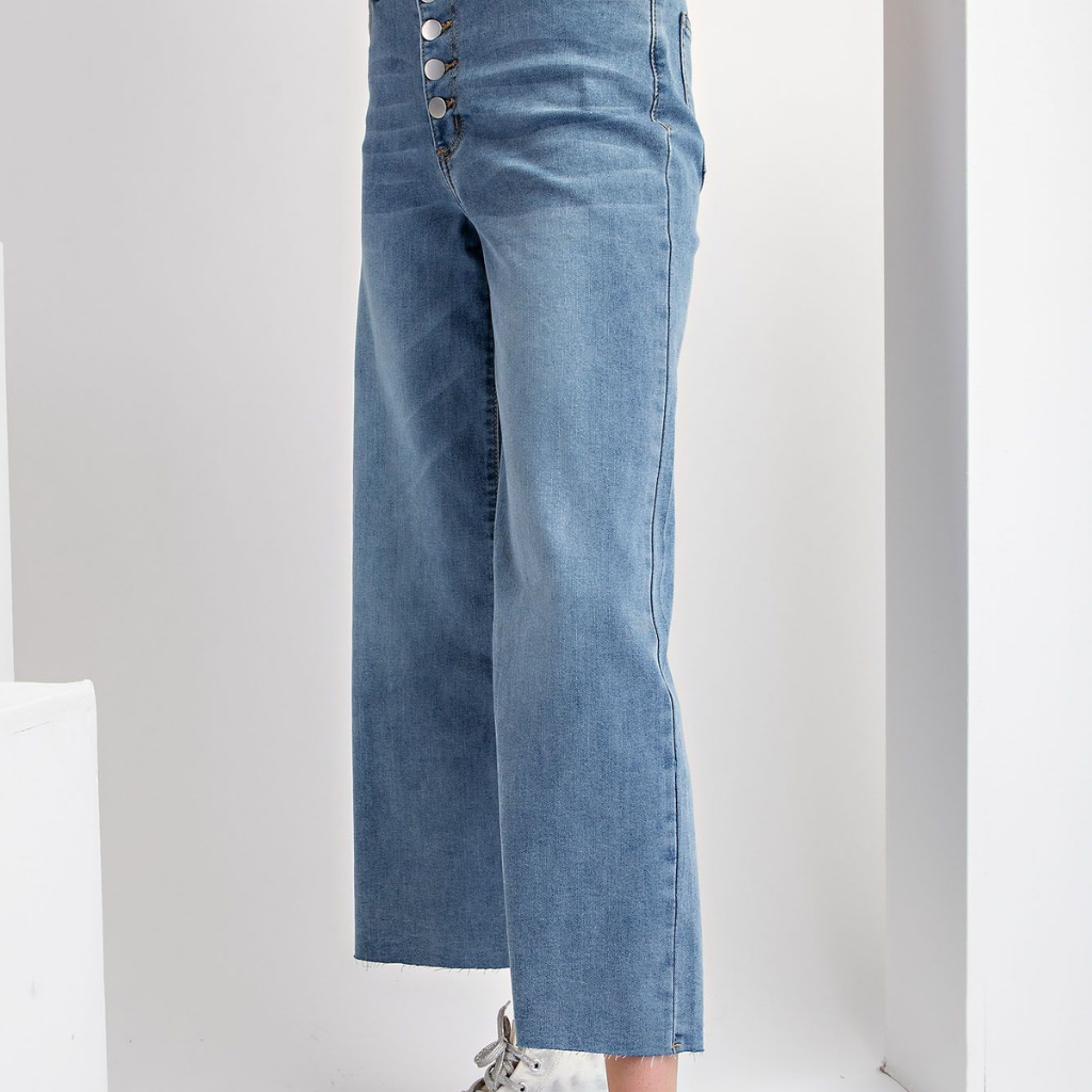 the bella cropped jeans in dk. denim