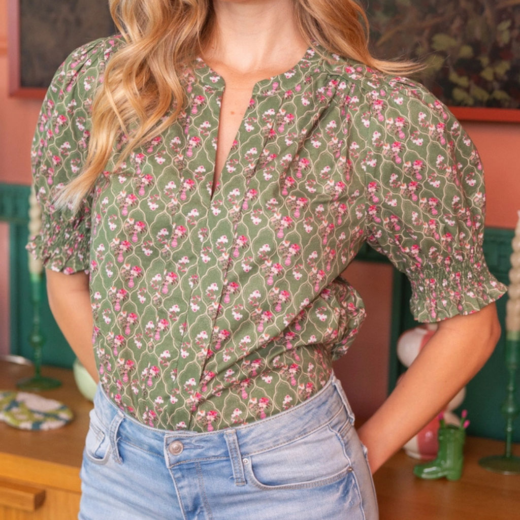 the caytlyn floral top
