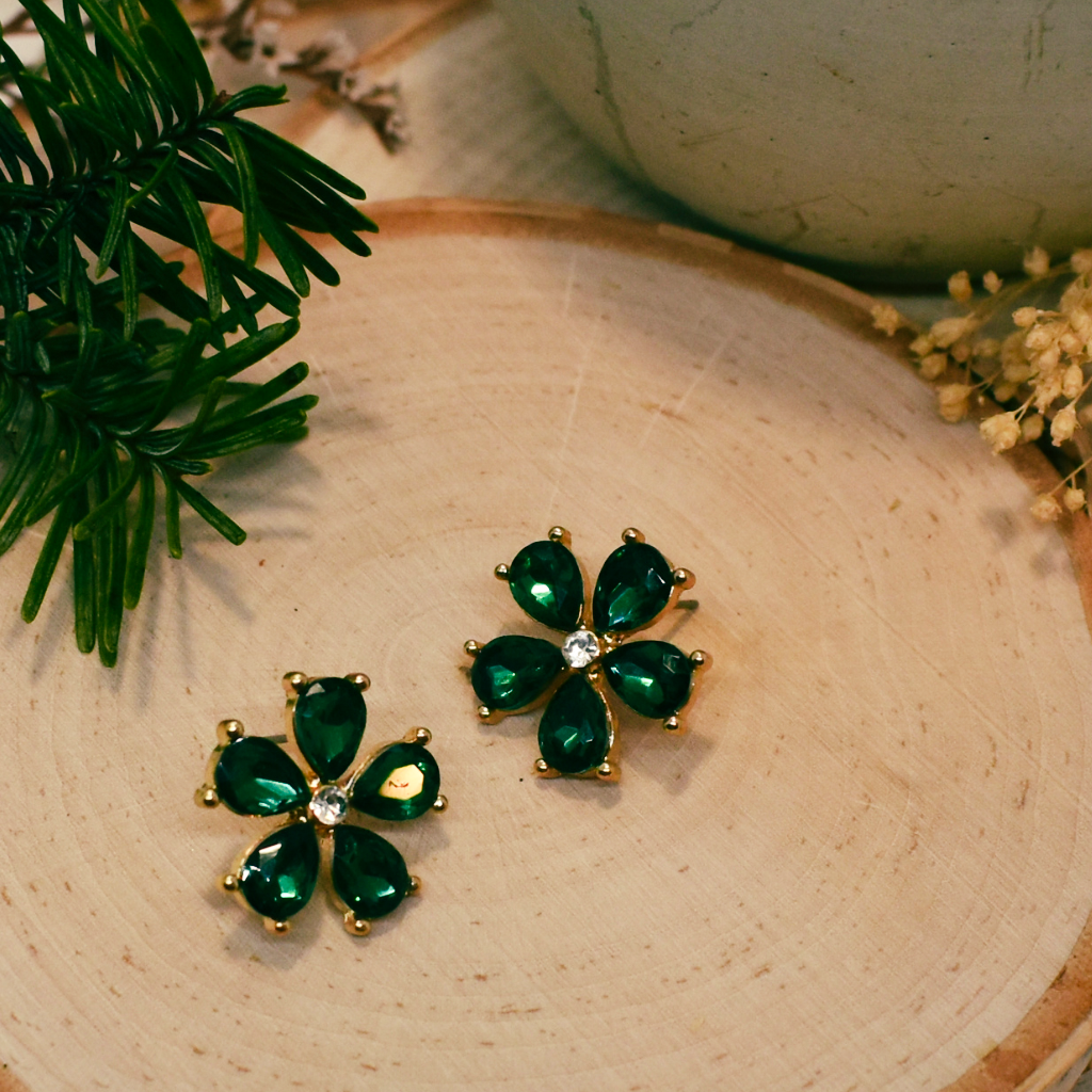 emerald flower stud earrings