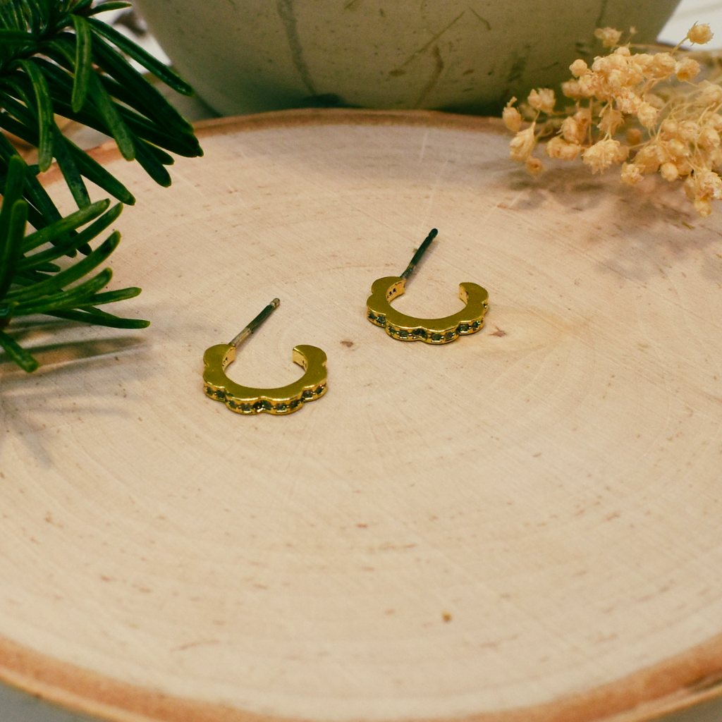 mini scallop hoop earrings
