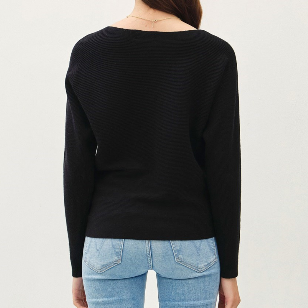 the ana sweater top in black